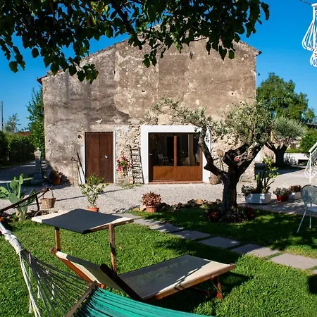 فندق مبيت وإفطار Dimora Iannelli - Rurale بييسْتوم